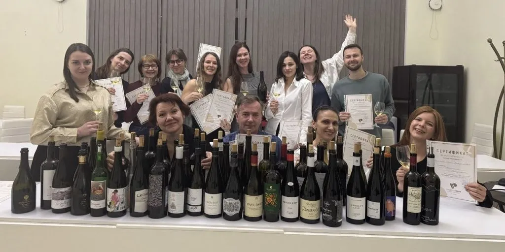 Росс виноделия Академия вина.jpg